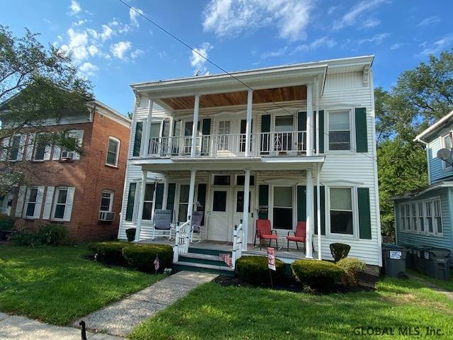 6 Estabrook Ave, Hoosick Falls, NY 12090