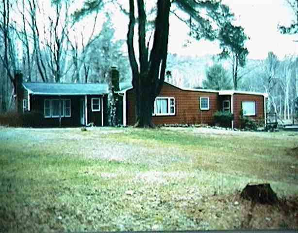 225 Middle Rd