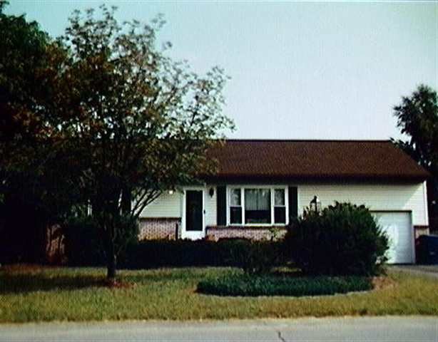 2 Hearthstone Dr