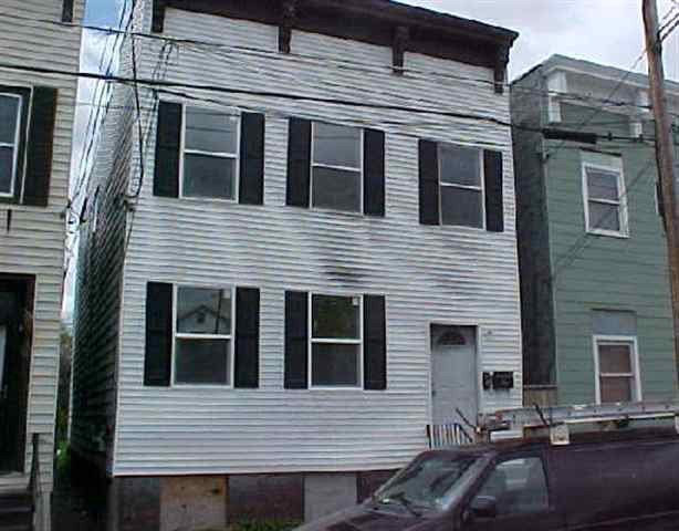 194 3rd St