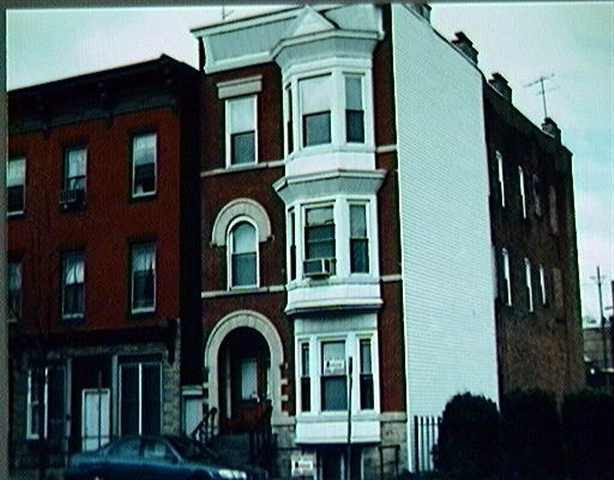 211 4th St