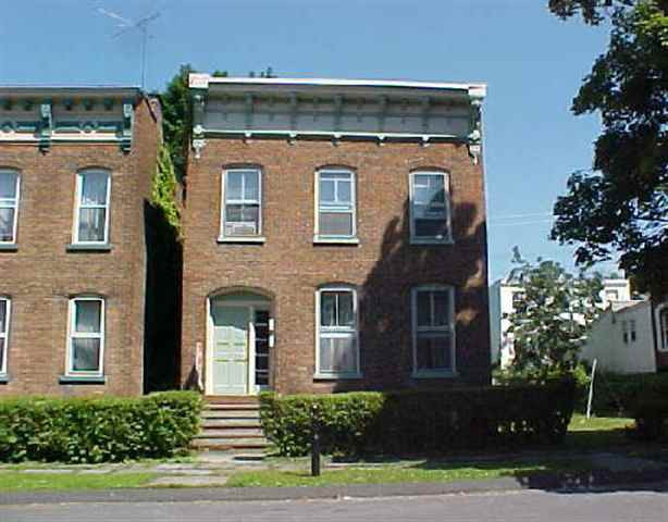 838 3rd Ave