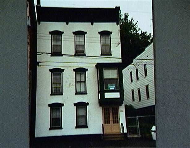 486 4th St