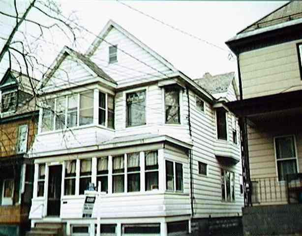 1075 Forest Rd