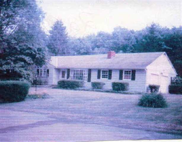 32 James Pl