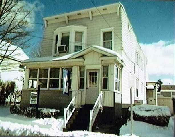 11 Hurlbut St