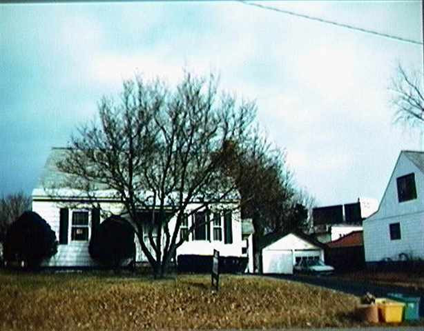 7 Lawndale Ave