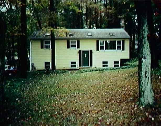 40 Oak Leaf Dr