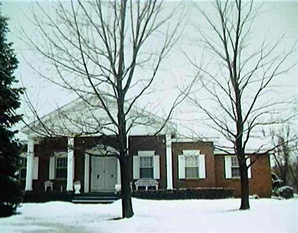 19 Valleyview Dr