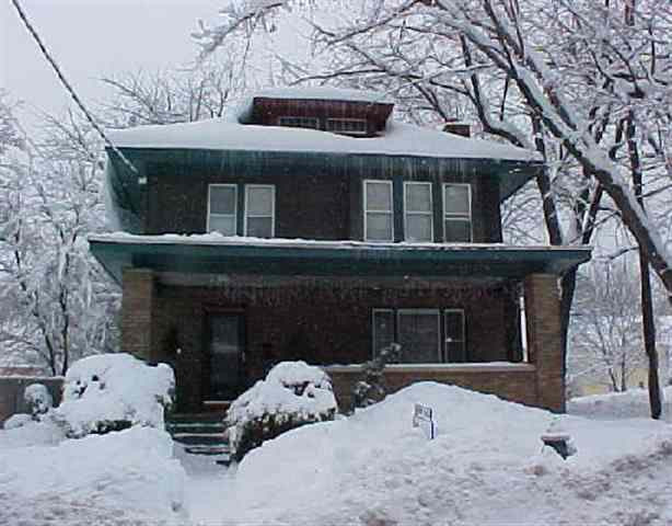 10 Ten Eyck Ave