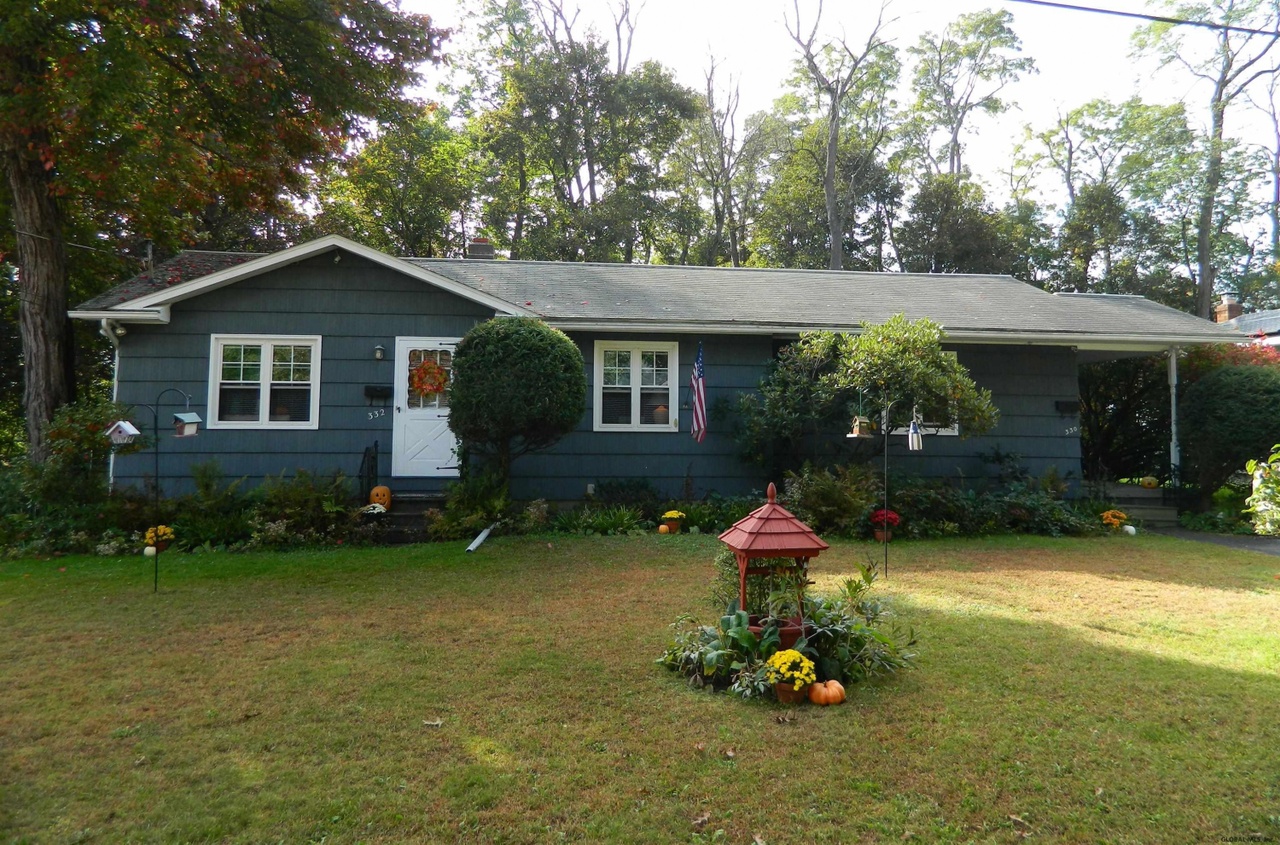 330 Madison Ave Unit 332 Madison Av East, East Greenbush, NY 12144