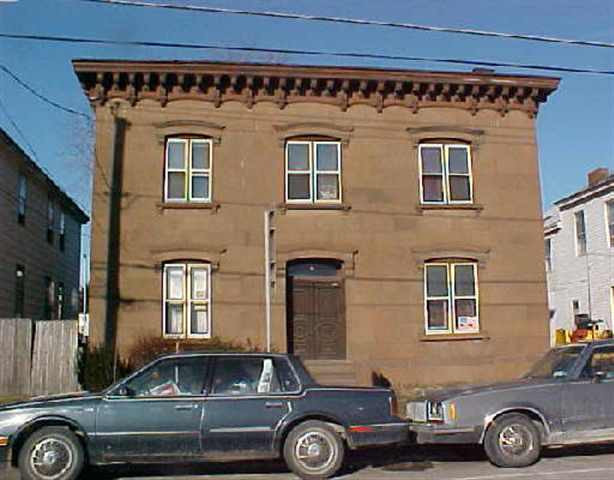 917 Broadway