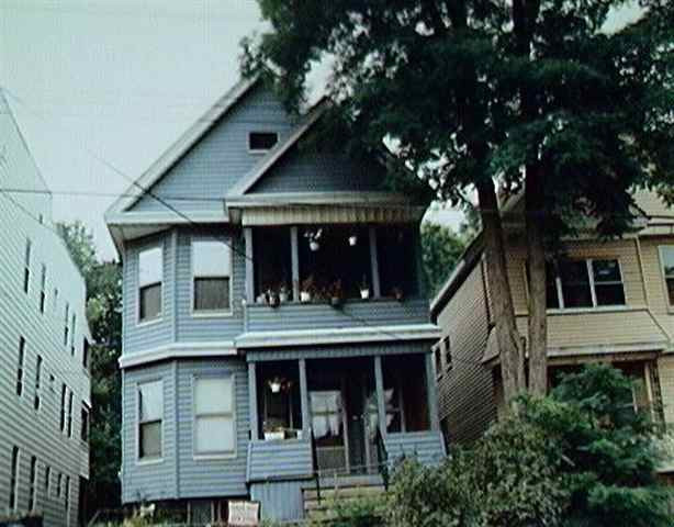 626 Crane St