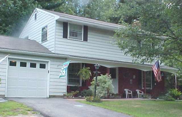 8 Windsor Dr, HalfmoonC, NY 12065 MLS 25115698 Redfin