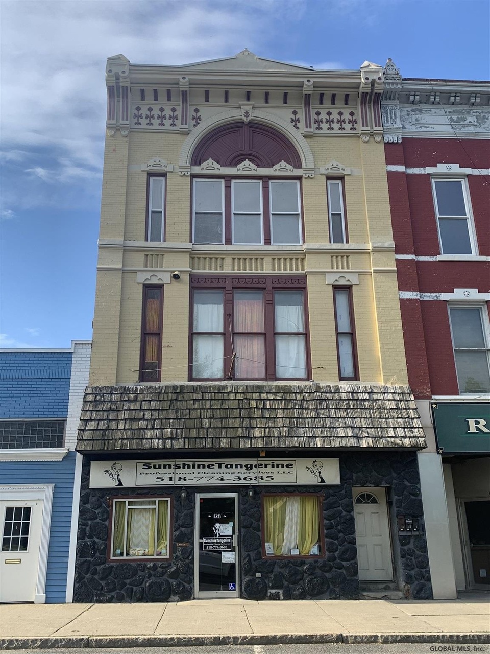 128 W Main St, Johnstown, NY 12095