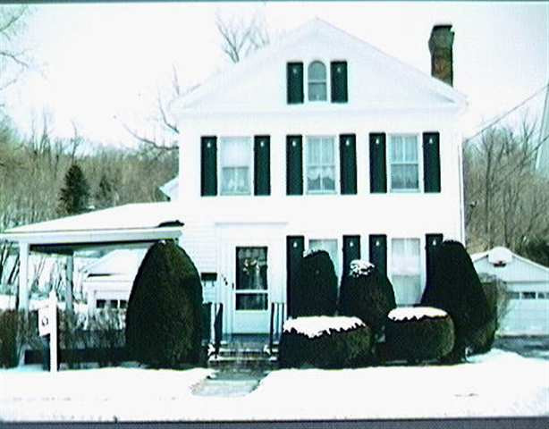 124 Main St
