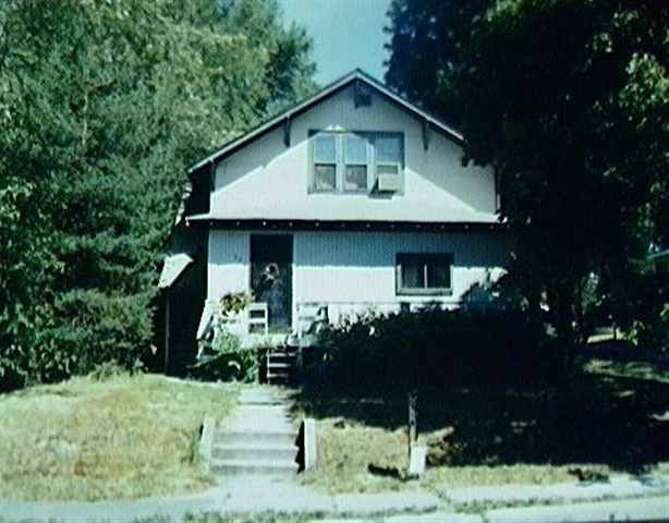35 Hillview Ave