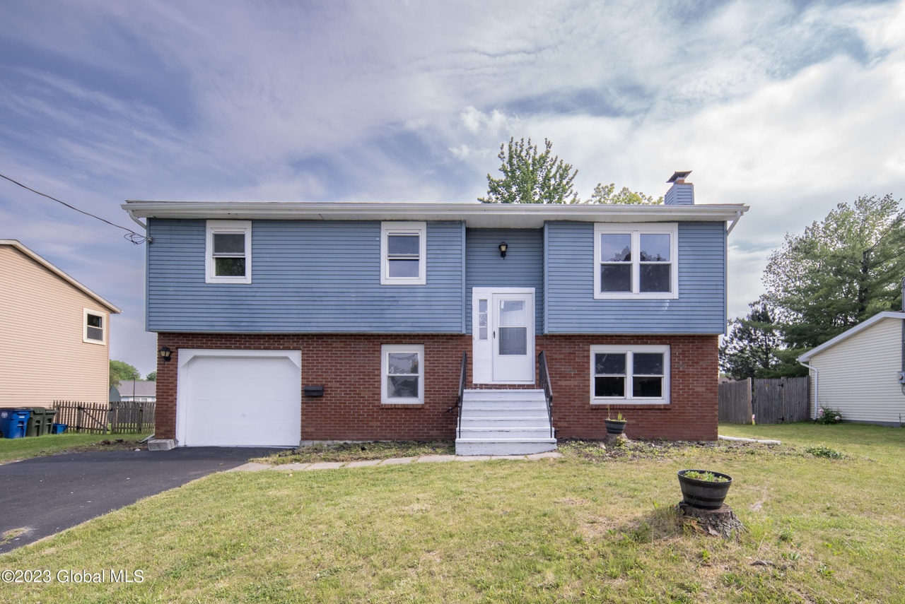 418 Vliet Blvd, Cohoes, NY 12047 | MLS# 202318755 | Redfin