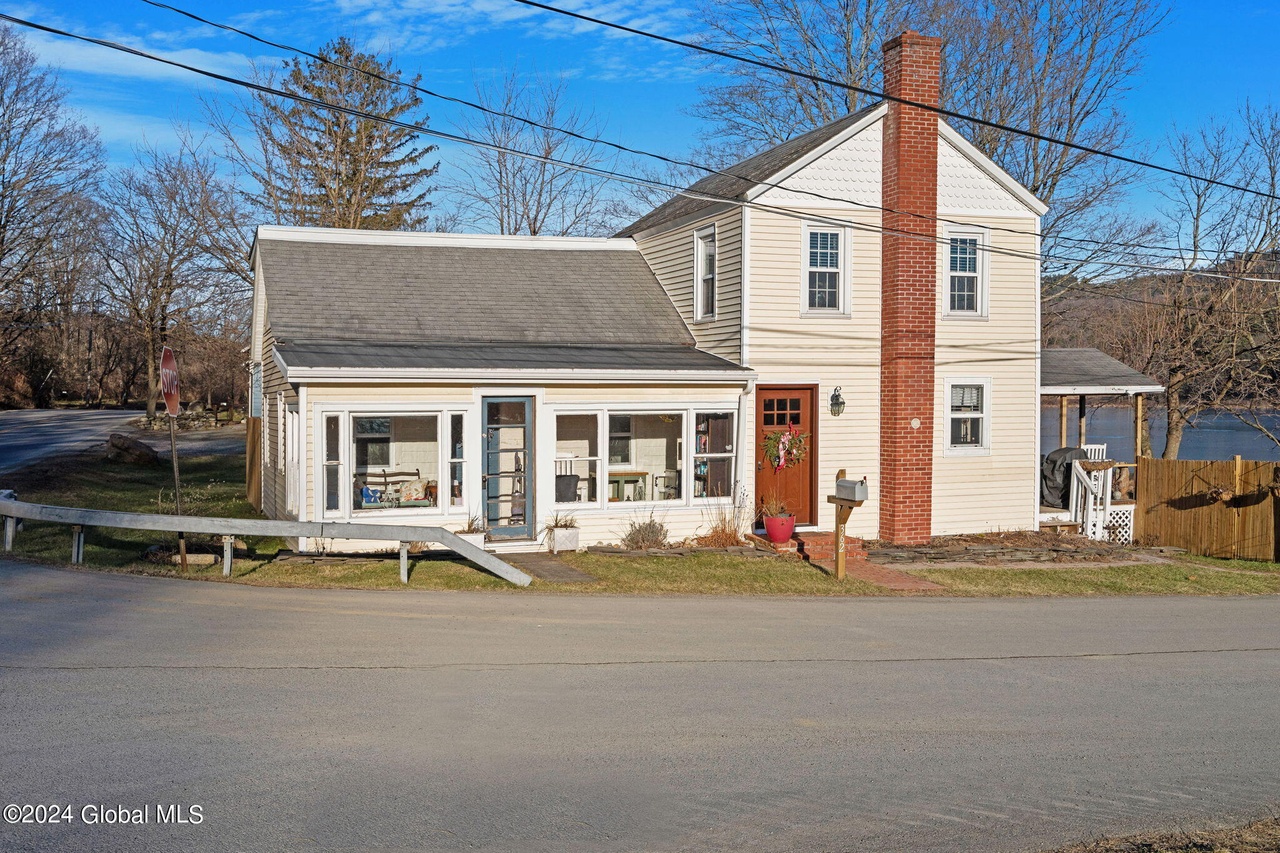 362 Tamarac Rd, Troy, NY 12180 MLS 202411780 Redfin