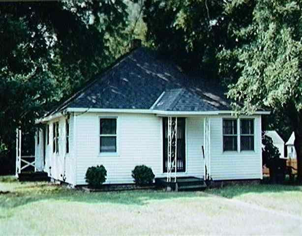 15 Humiston Ave