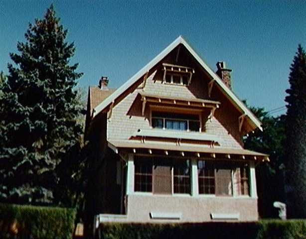 1121 Van Velsen St