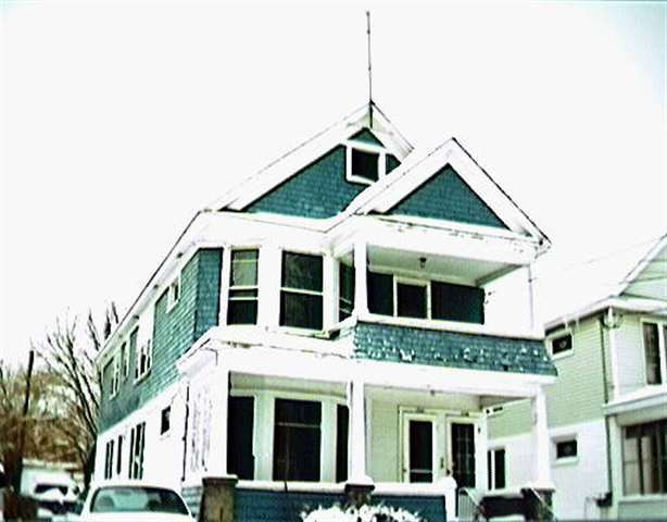 1258 Main St