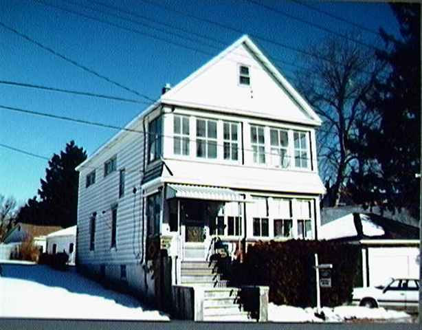1121 10th Ave