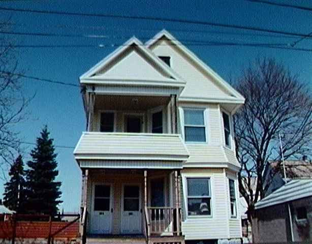 1011 Pearl St