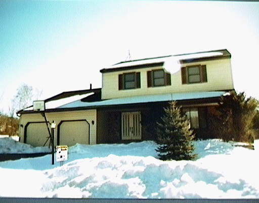 3 Lupine Ct