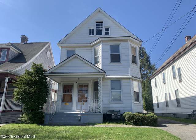 Property at 1648 Rugby Rd, Schenectady, NY 12309, 5 beds, 2 baths