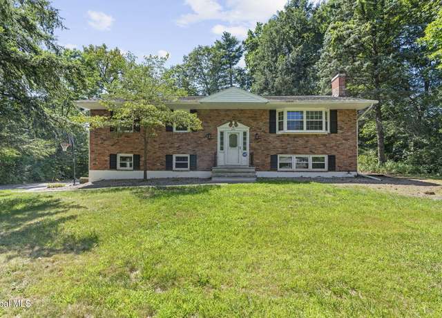 Property at 859 Hereford Way, Niskayuna, NY 12309, 4 beds, 3 baths