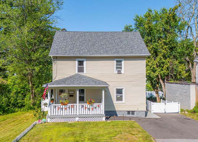 Property at 1033 Balltown Rd, Niskayuna, NY 12309, 3 beds, 1.5 baths