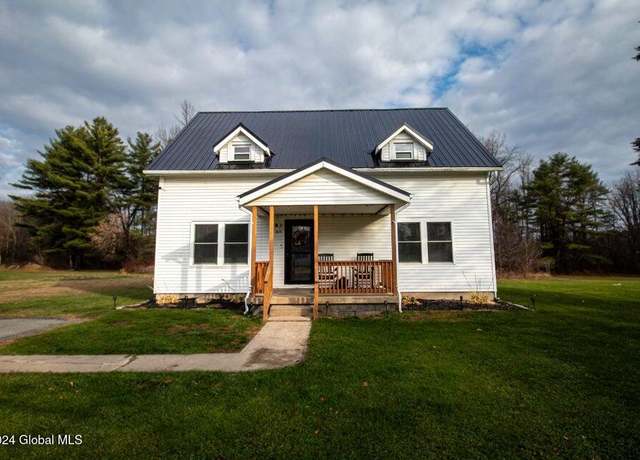 Property at 3658 Essex Rd, Willsboro, NY 12996, 4 beds, 2 baths