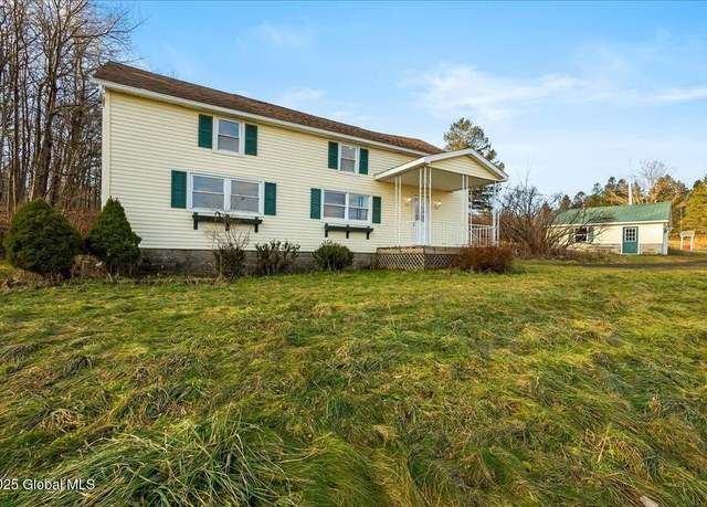 Property at 264 Beacon Rd, Herkimer, NY 13350, 4 beds, 1 bath