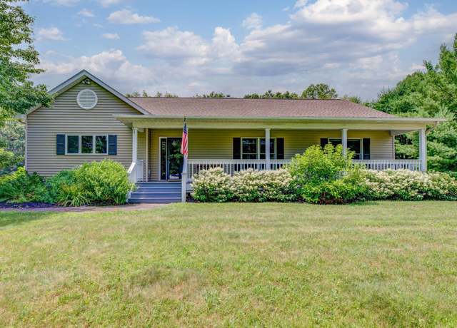Property at 41 Carolyn Rd, Valatie, NY 12184, 3 beds, 2.5 baths