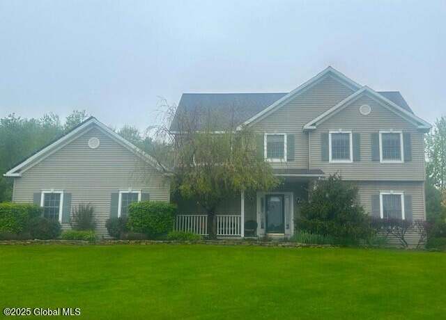 Property at 5 Avian Dr, East Greenbush, NY 12061, 4 beds, 2.5 baths