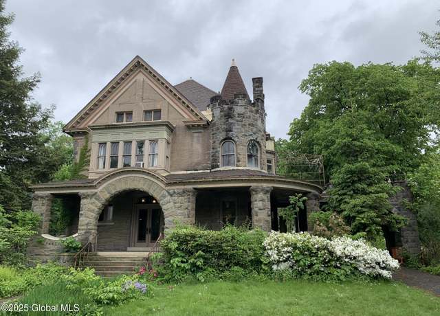 Property at 1077 University Pl, Schenectady, NY 12308, 5 beds, 3 baths