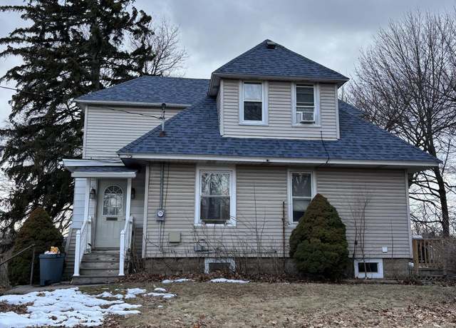 Property at 45 Lorraine Ave, Schenectady, NY 12304, 3 beds, 1.5 baths