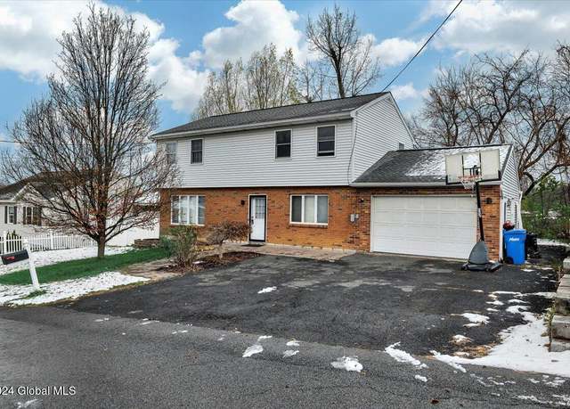 Property at 33 Eliot Ave, Albany, NY 12203, 4 beds, 1.5 baths