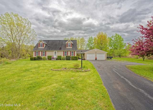 Property at 316 Ny-146, Halfmoon, NY 12065, 4 beds, 2.5 baths