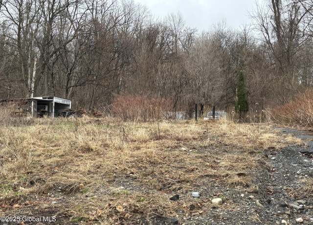 Property at 546 River Rd, Schodack Landing, NY 12156