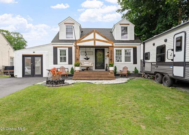 Property at 3004 Westside Ave, Schenectady, NY 12306, 3 beds, 2 baths