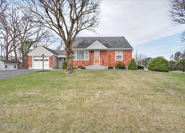 Property at 160 Garden St, Schenectady, NY 12306, 3 beds, 1.5 baths