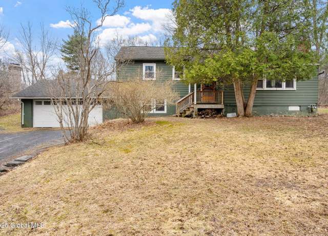 Property at 139 Swift Rd, Voorheesville, NY 12186, 3 beds, 2 baths