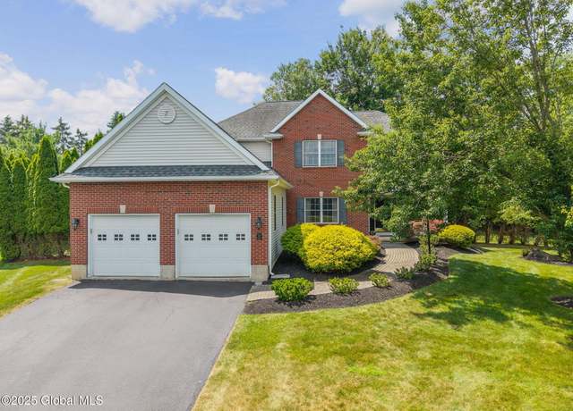 Property at 16 Callaway Cir, Loudonville, NY 12211, 4 beds, 2.5 baths