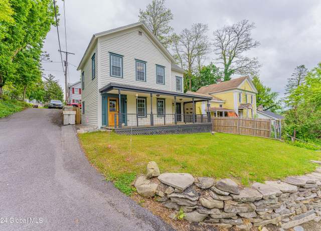 Property at 22 Washington Ave, New Baltimore, NY 12124, 3 beds, 1.5 baths