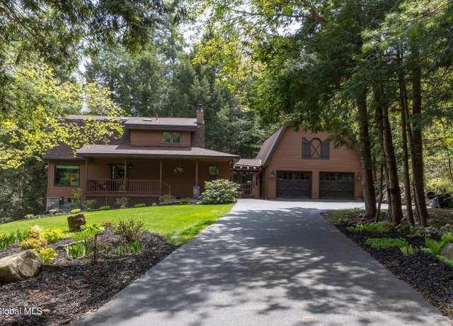Property at 67 Mohawk Mt Rd, Lake George, NY 12845, 4 beds, 3.5 baths