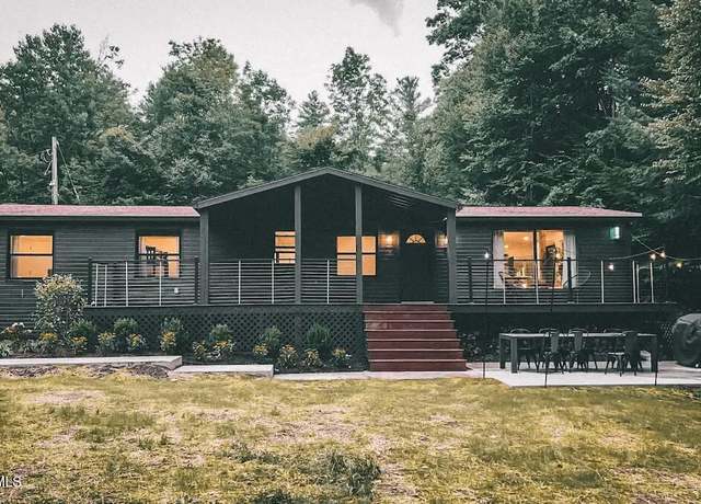 Property at 16 Moggre Rd, Shandaken, NY 12480, 5 beds, 3 baths