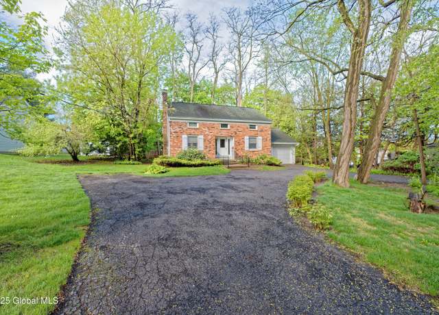 Property at 1832 Union St, Niskayuna, NY 12309, 3 beds, 3.5 baths