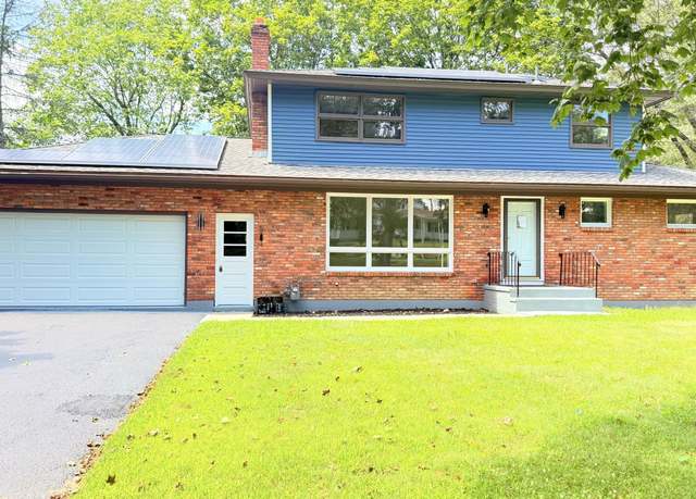 Property at 631 St. David's Ln, Niskayuna, NY 12309, 6 beds, 2 baths